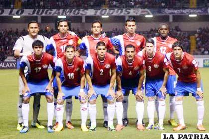 La selección de Costa Rica se alista para jugar con Chile