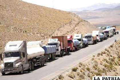 Los transportistas son uno de los sectores más perjudicados con el paro portuario en Chile
