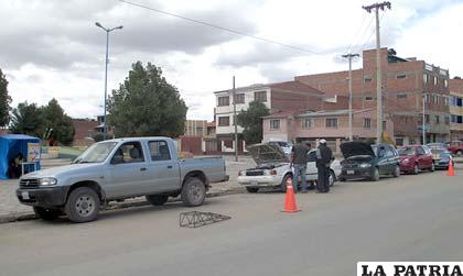 Pocos vehículos en la inspección vehicular