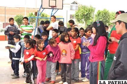 Alumnos de la Escuela Municipal vacacional de Handball