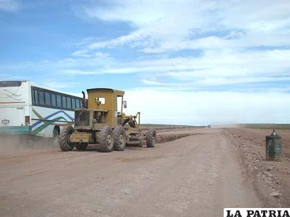 Se espera que pronto concluya la carretera internacional Oruro-Pisiga