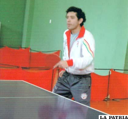 Marco Calderón terminó en el segundo lugar