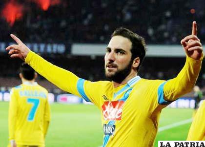 Gonzalo Higuaín, goleador del Nápoles