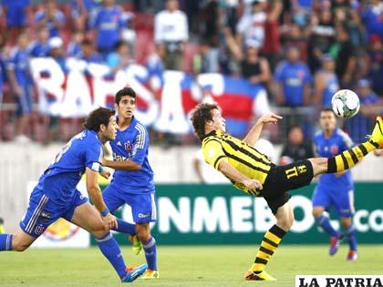 Una acción del partido en el cual se impuso la “U” de Chile 