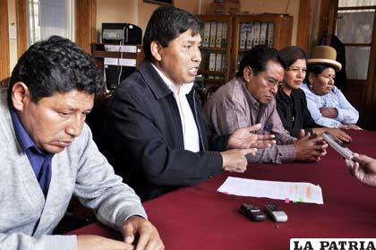 Concejales cuestionan elección de Juan José Ramírez como alcalde