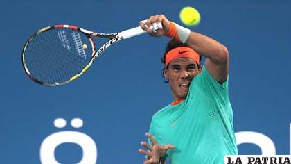 Rafael Nadal comienza este lunes a defender su título en Doha