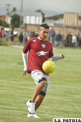 Robles comenzó a entrenar en la tarde
