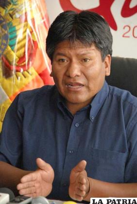 Candidato a la Gobernación por el MAS, Víctor Hugo Vásquez