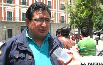Diputado de Unidad Demócrata (UD), Amílcar Barral hizo la denuncia