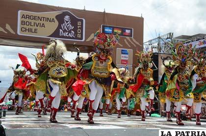 La diablada mostró soberanía folklórica en el Dakar