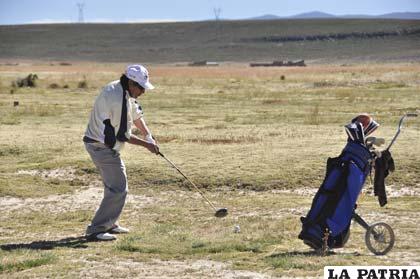 Hoy continúa el torneo de golf