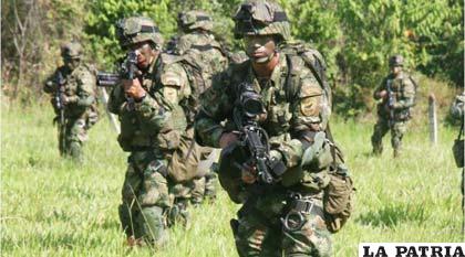 Tropas del Ejército colombiano continúan operaciones contra las FARC