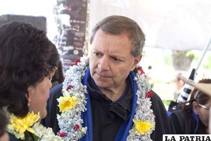 Alberto “Gringo” Gonzales presidiría la Cámara de Senadores