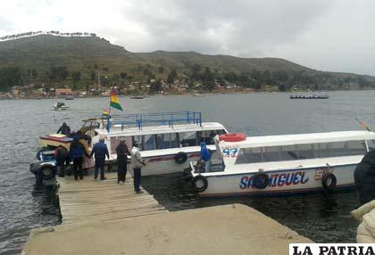 El control en el lago por equipos de la Armada Boliviana
