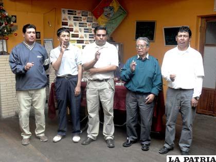 Los nuevos dirigentes del Oruro Golf Club