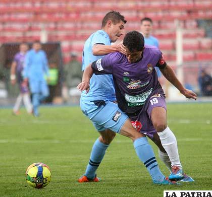 Bolívar tuvo un auspicioso debut ganando en la Villa Imperial