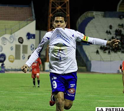 Saucedo podría volver a vestir la casaca de San José