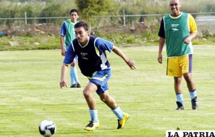 Arze entrena desde la anterior semana en Blooming