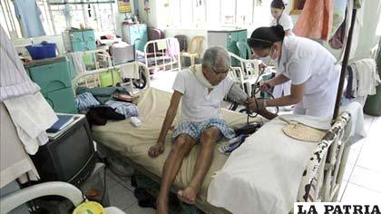 Médicos atienden casos de lepra en Brasil