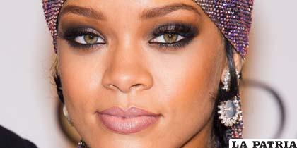 La estrella pop Rihanna