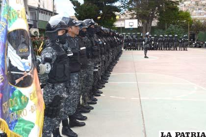 Policías dependientes de la UTOP 