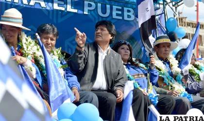 Morales estuvo en Oruro para la proclamación de sus candidatos