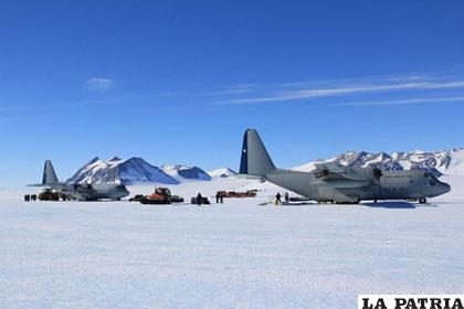 Base militar de las Fuerzas Armadas de Chile en Glaciar Unión