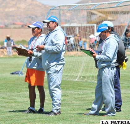 El cuerpo técnico del plantel 