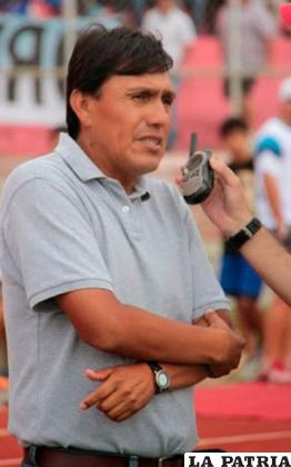 Milton Maygua, DT de Petrolero /blogspot.com