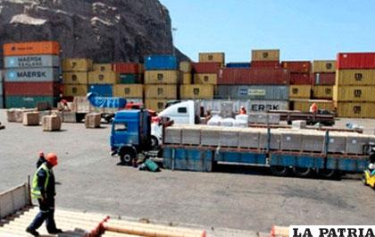 Mercadería en puerto con destino a Bolivia /ANF