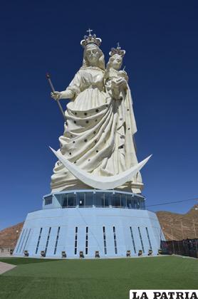 El monumento de la Virgen del Socavón presenta falencias en su interior
