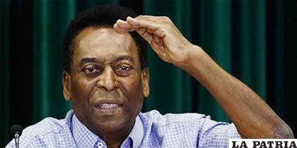 Pelé se mostró más recuperado después de su operación