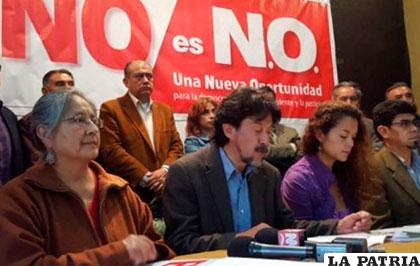 Integrantes del movimiento ciudadano No es NO, en conferencia de prensa /ANF