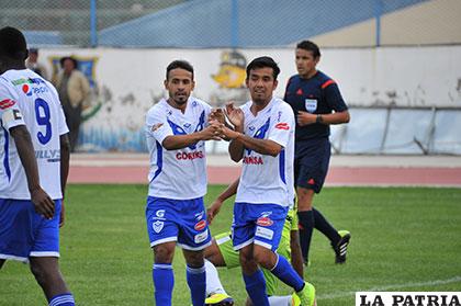 Da Silva le dio el empate a San José, celebra con Prado
