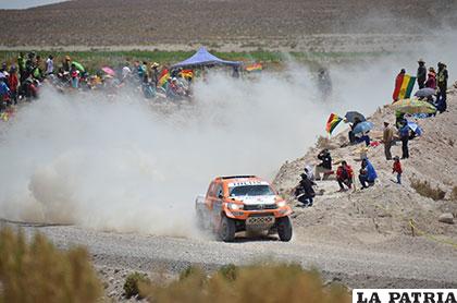 El polvo y la adrenalina hizo latir el corazón de los bolivianos