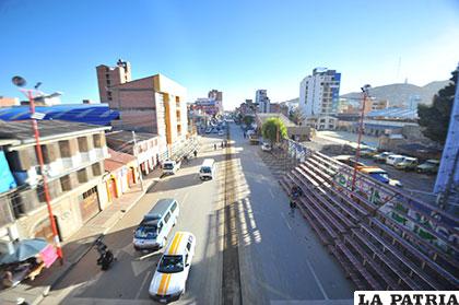 Vista panorámica de la avenida 6 de Agosto, que es parte de la ruta del Carnaval