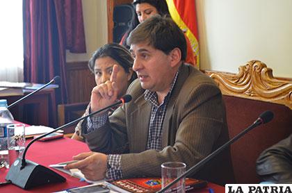 Henry Rojas dejó la presidencia del Concejo en días precedentes