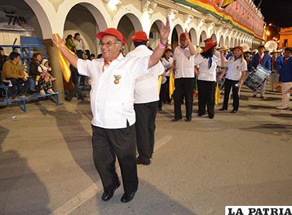 El secretario general del GAMO en el recorrido de la 