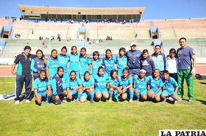 La selección femenina de Oruro en la disciplina de fútbol