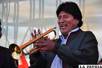 Morales recordó sus tiempos de trompetista