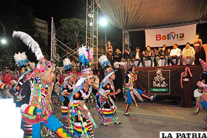 Danzas del Carnaval de Oruro en el Rally Dakar /Archivo