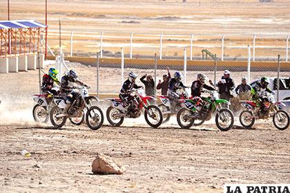 Pilotos orureños observarán el Dakar en su paso por Oruro