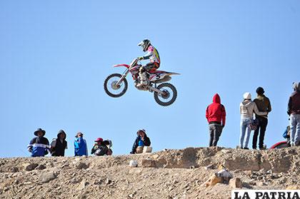 Los pilotos orureños esperan cumplir con mayor regularidad las competencias