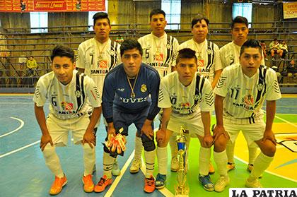 El plantel de Lions debutará frente a CS Ochoas