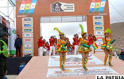 El colorido del Carnaval de Oruro presente en el Rally Dakar
