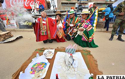 Los rituales andinos son parte de la cultura orureña