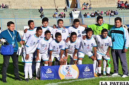El equipo orureño, logró su primer triunfo en el campeonato
