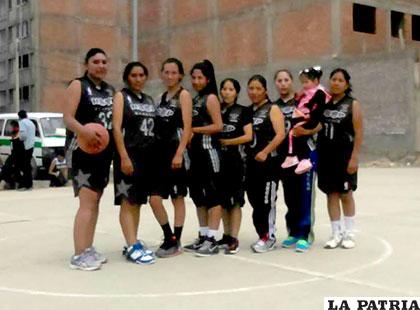 La representación de Deportivo Totoral en la rama femenina