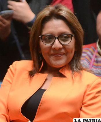 Gisela Karina López Rivas - Ministra de Comunicación (Nueva): Fue hasta hace unos días la gerente general del canal estatal Bolivia TV, también fungió como viceministra de Autonomías Indígenas.