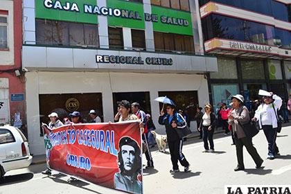 Los trabajadores de la CNS continúan con su pedido de destitución del administrador regional Jacinto Torrelio
